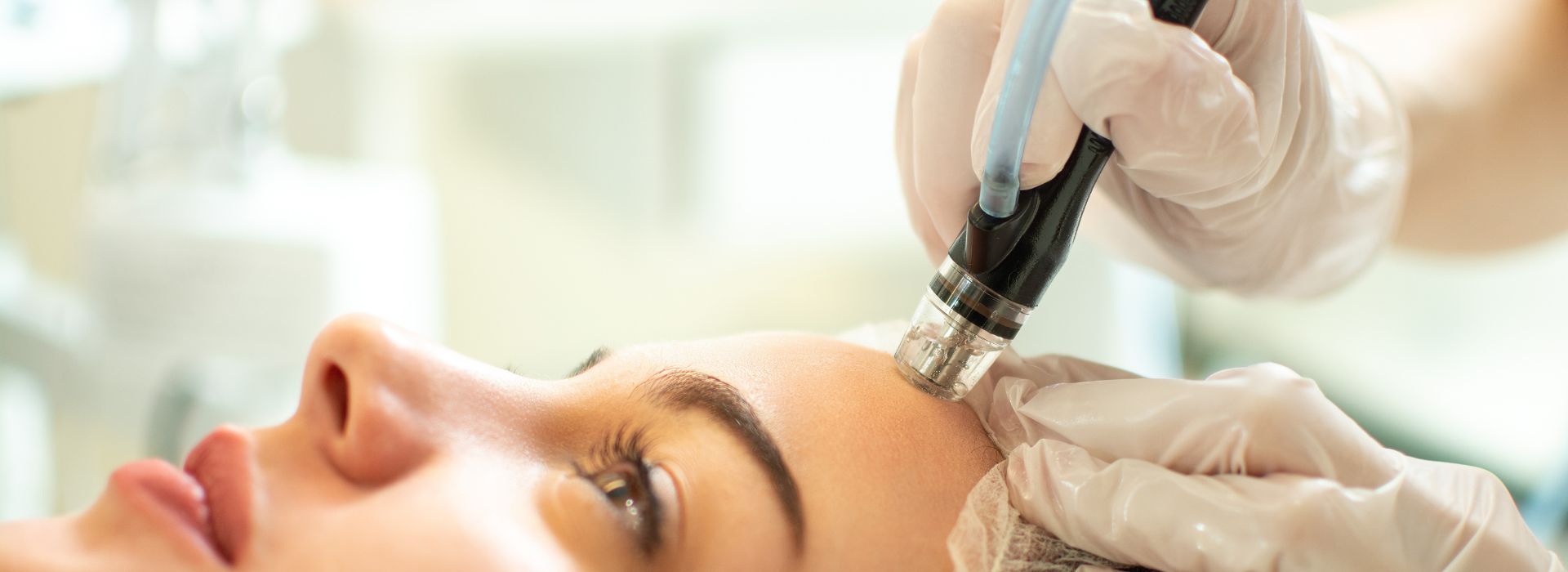 Aquafacial Behandlung