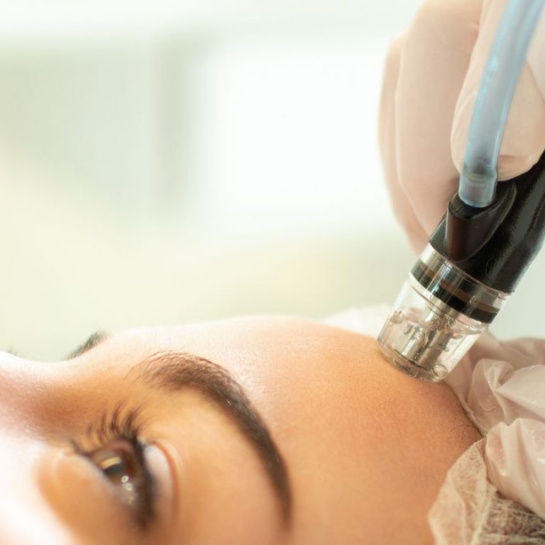 Aquafacial Behandlung